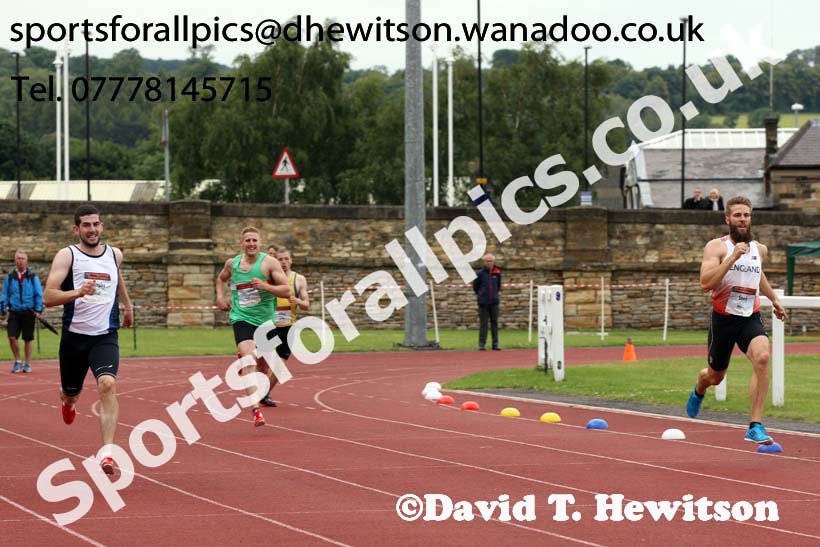 Senior mens 400 metres, EAP International Combined Events, Hexham Northumberland. Photo: David T. Hewitson/Sports for All Pics